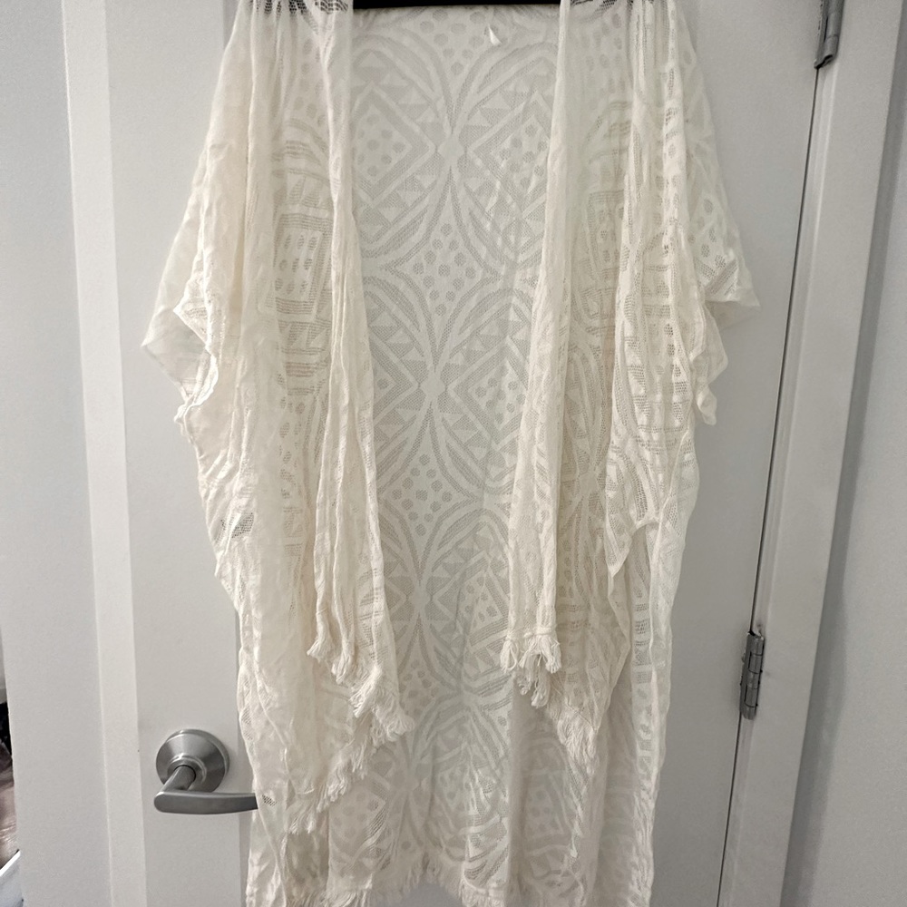 American Eagle Women’s Lace Kimono